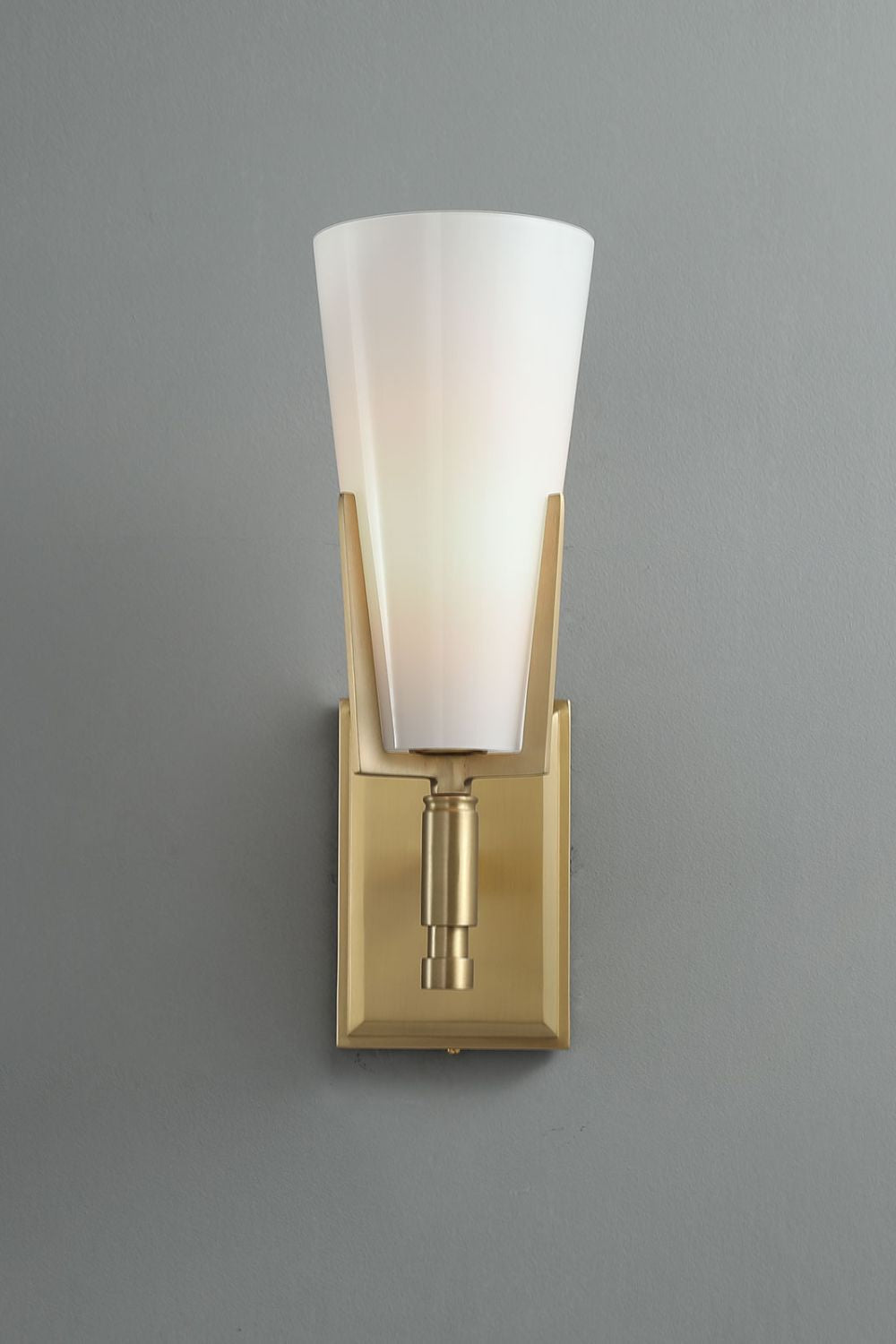 Upton Wall Lamp - vexalamps