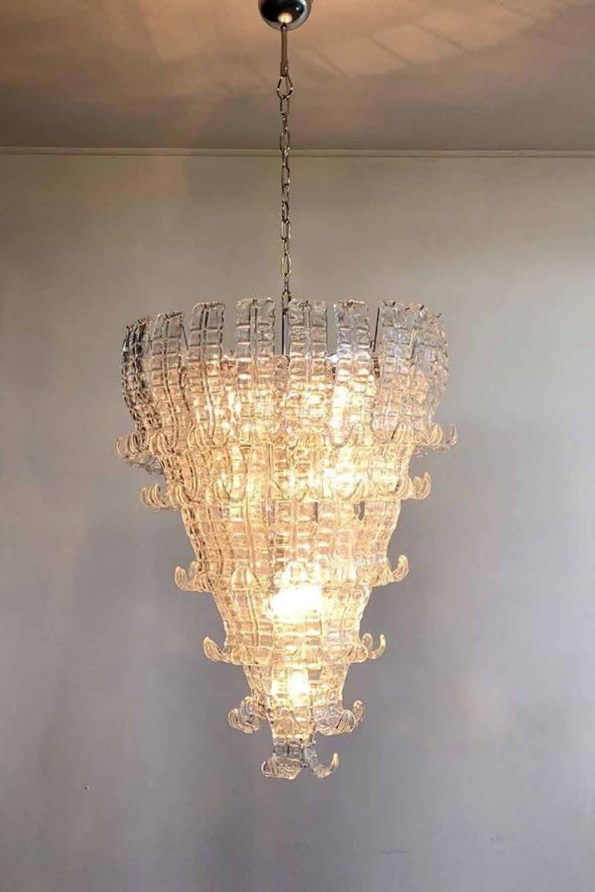Grand Art Felci Leaf Glass Chandelier - view 2 | vexalamps