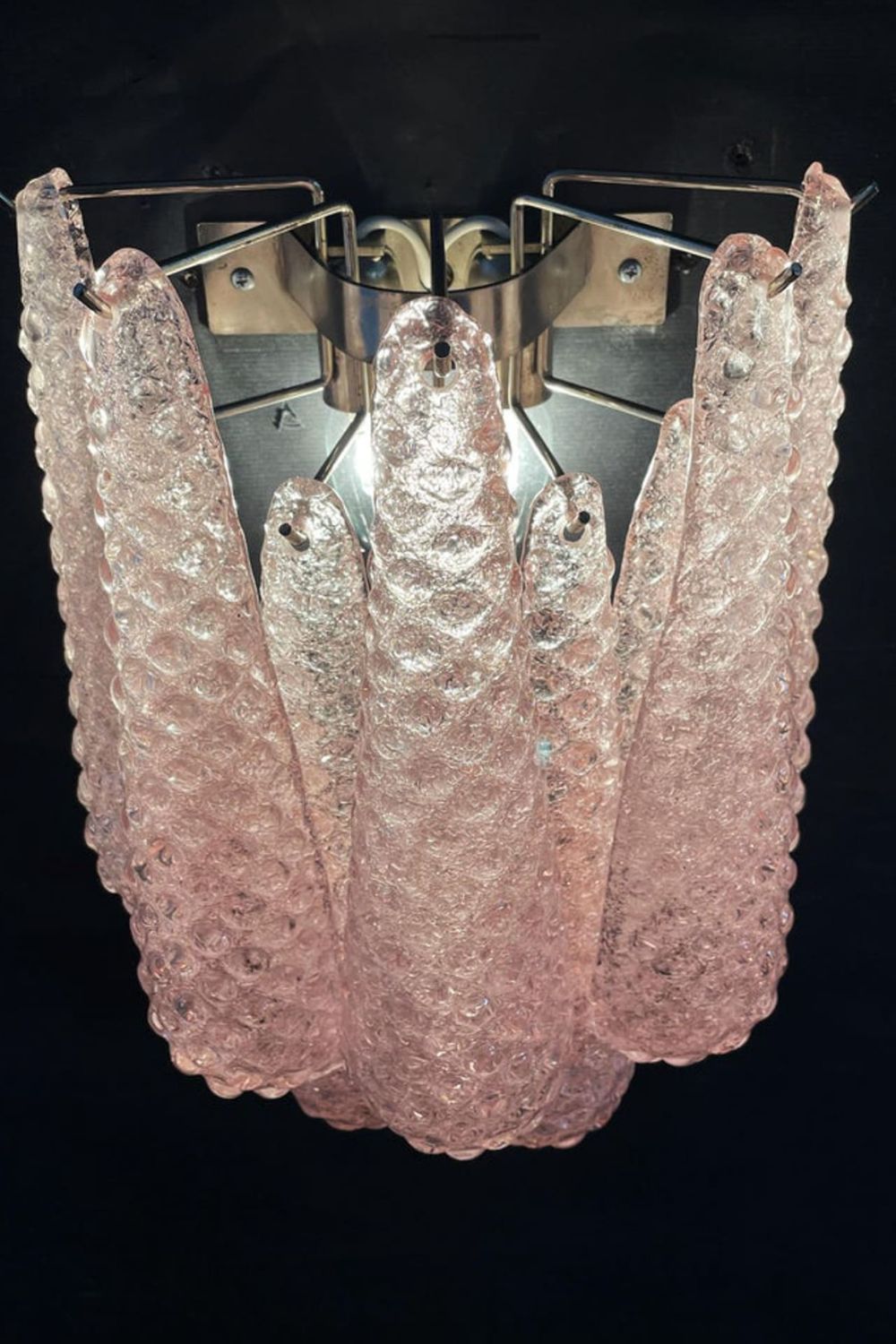 1970s Pink Art Glass Petal Wall Lamp - view 8 | vexalamps