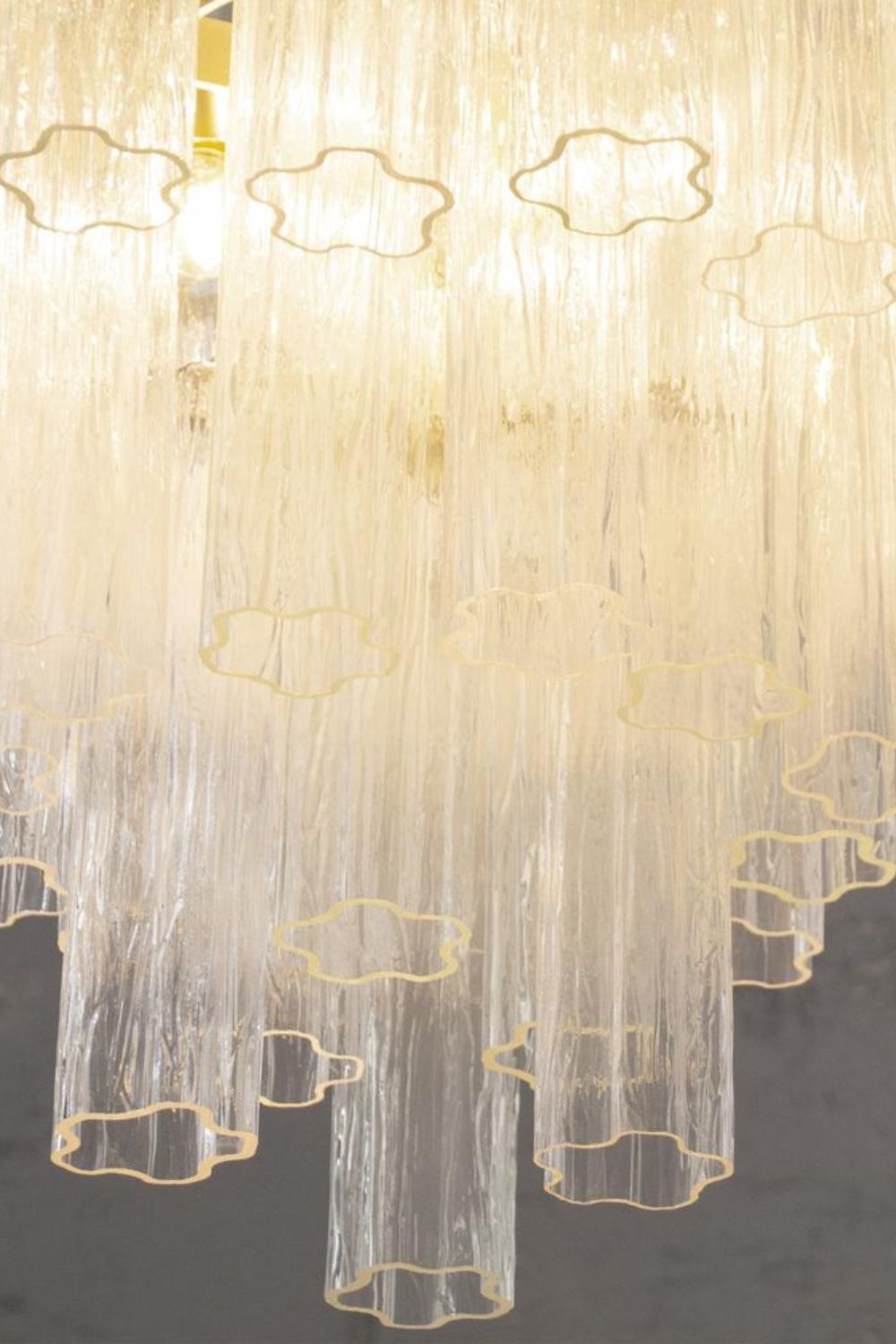 1990s Tronchi Art Glass Cascade Chandelier - view 10 | vexalamps