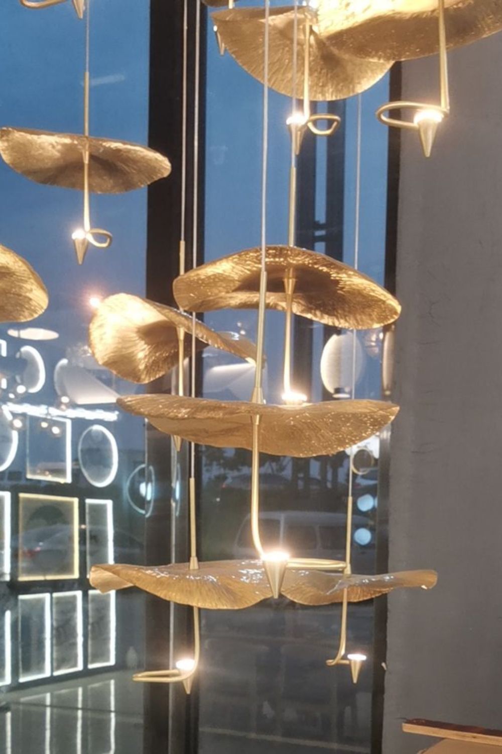 Multi-Lite Pendant light - vexalamps