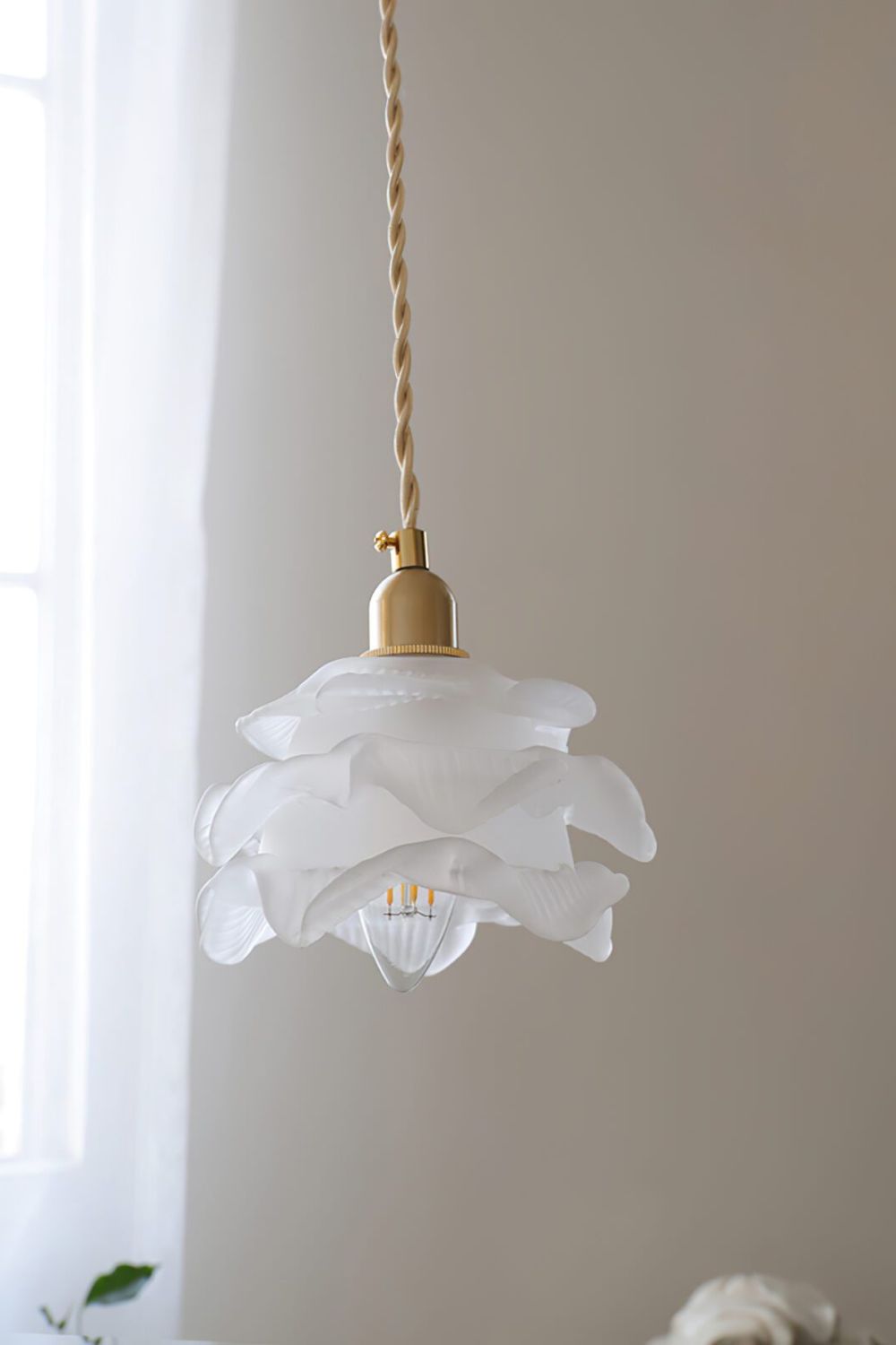 1970 Retro Bloom Glass Pendant Light - view 18 | vexalamps