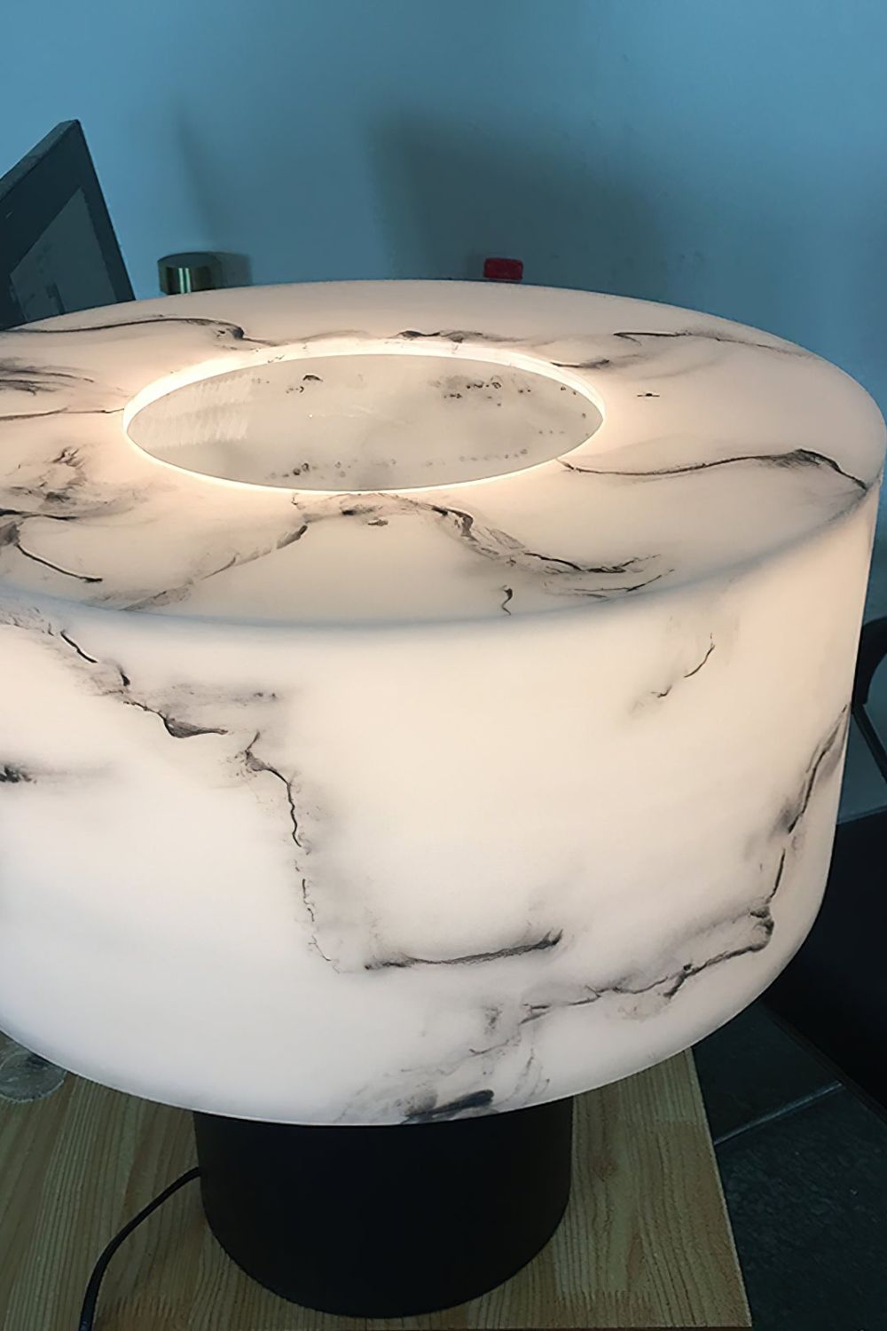 Alabaster Cylindrical Table Lamp - view 11 | vexalamps