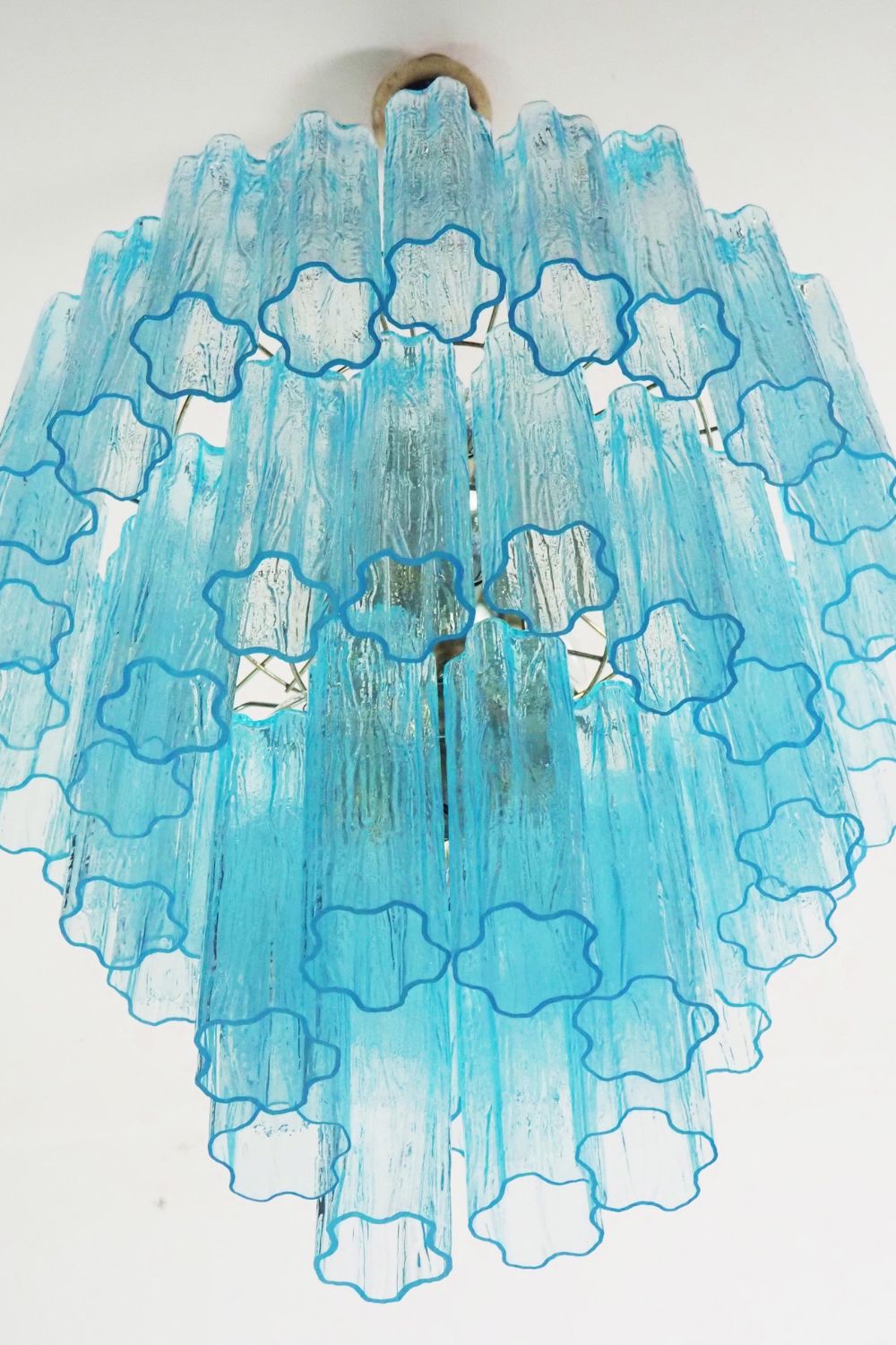 Three-tier Art Venetian blue glass chandelier - view 7 | vexalamps