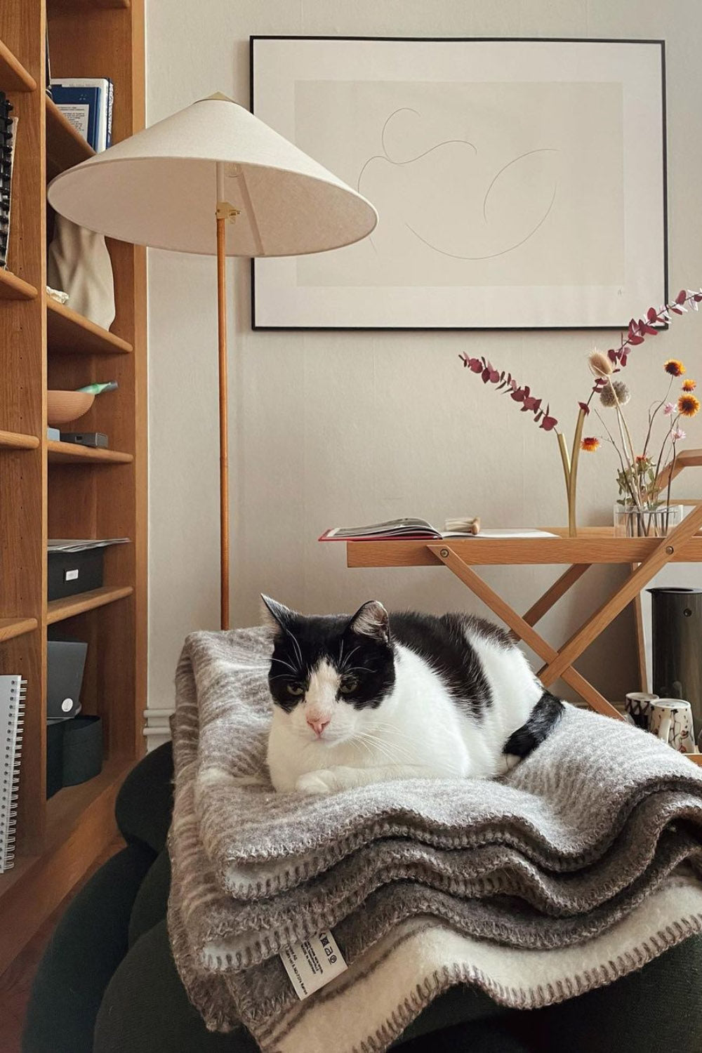 9602 Floor Lamp - vexalamps