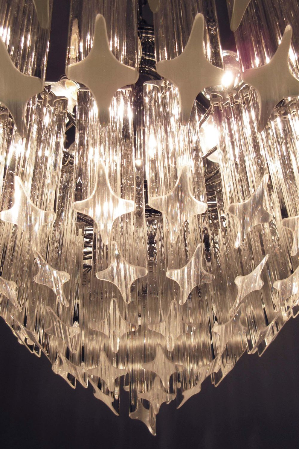 Contemporary Art Quadriedri Prism Chandelier - view 13 | vexalamps