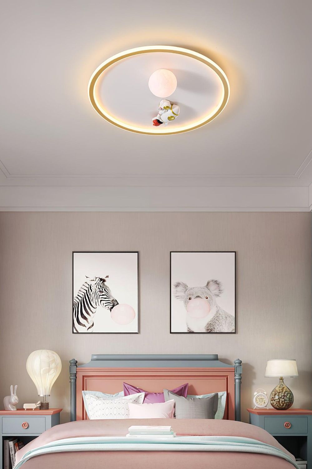 Astronaut Ceiling Lamp - view 10 | vexalamps