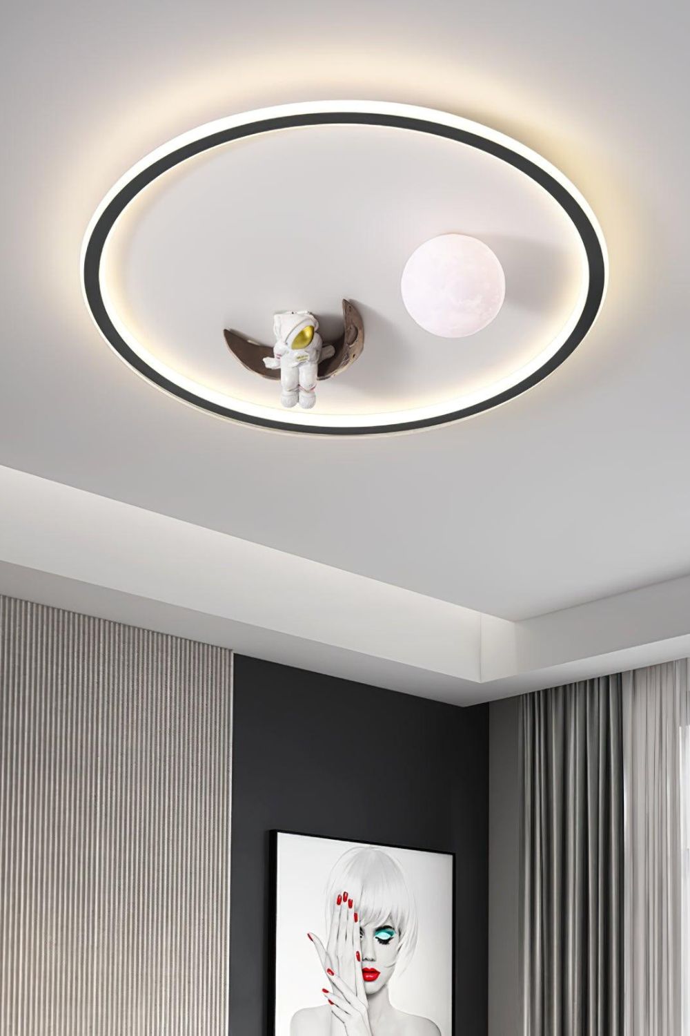 Astronaut Ceiling Lamp - view 2 | vexalamps