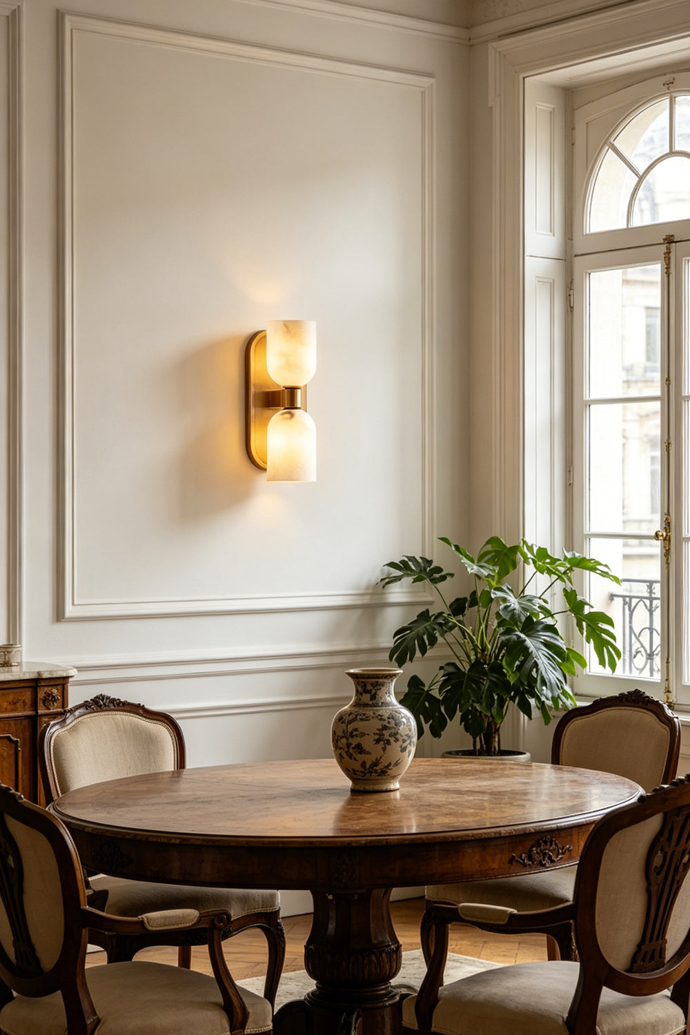 Aurelian Alabaster Wall Light for Dining Room | vexa lamps