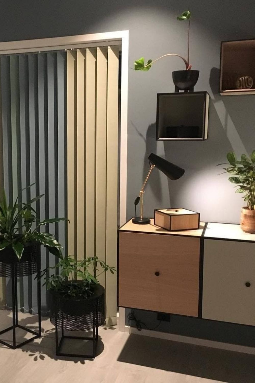 Birdy Table Lamp - view 26 | vexalamps