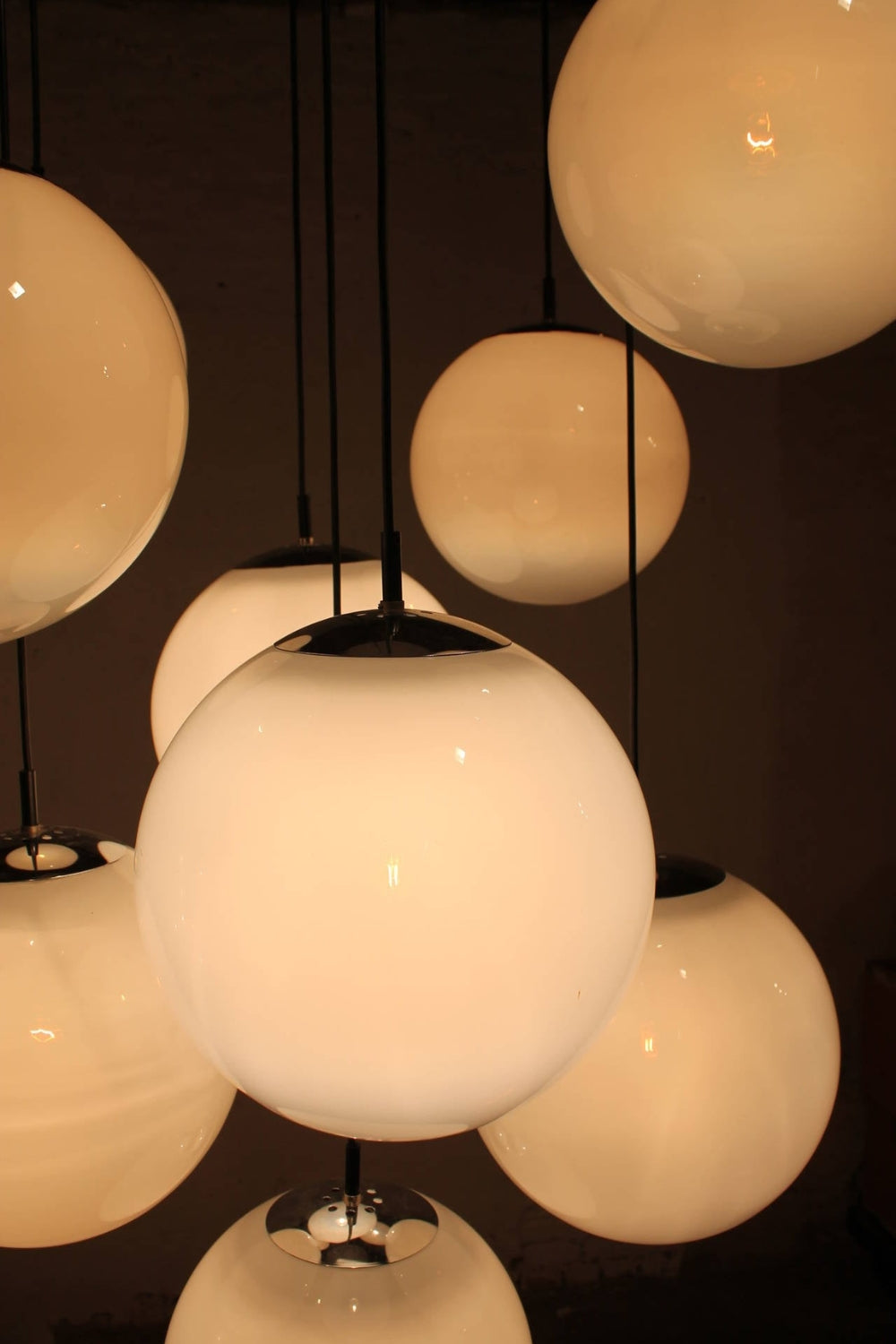 Bola Sphere Pendant Light - vexalamps