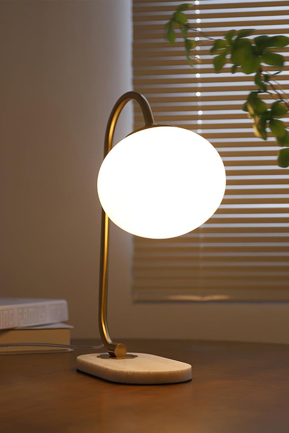 Bubble Glass Marshmallow Table Lamp - view 10 | vexalamps