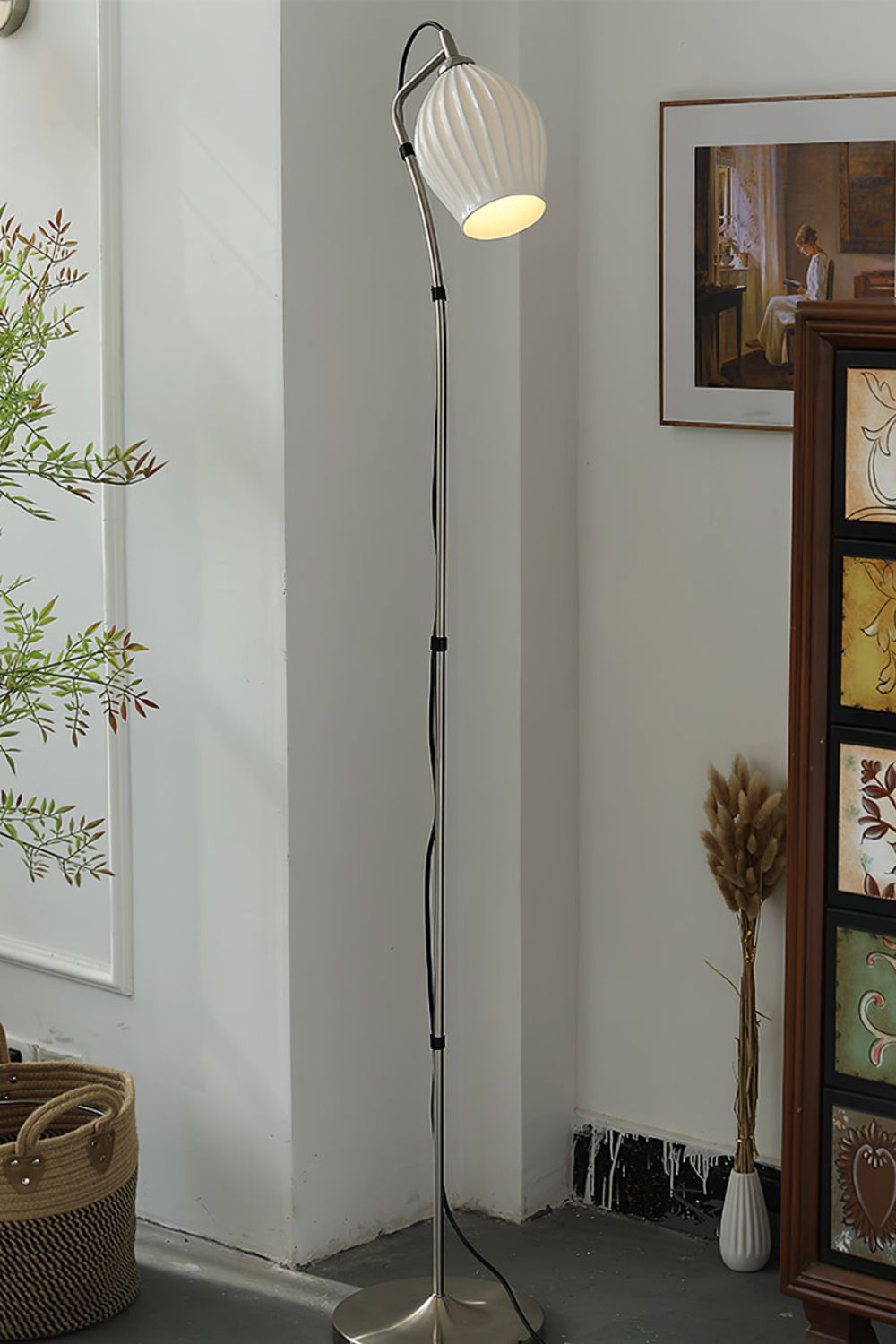 Ceramic Ribbed Floor Lamp - vexalamps