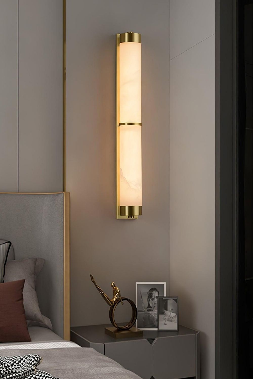Cylindra Alabaster Brass Wall Light - view 12 | vexalamps