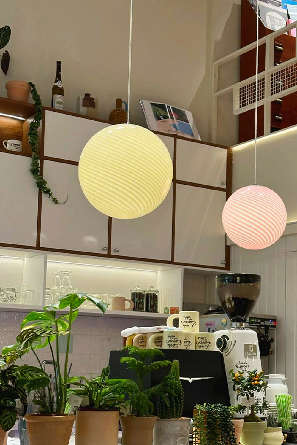 Dopamine Candy Pendant Lamp - view 22 | vexalamps