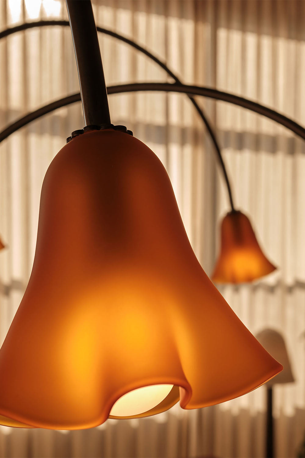 Flora Tulip Series Chandelier - view 21 | vexalamps