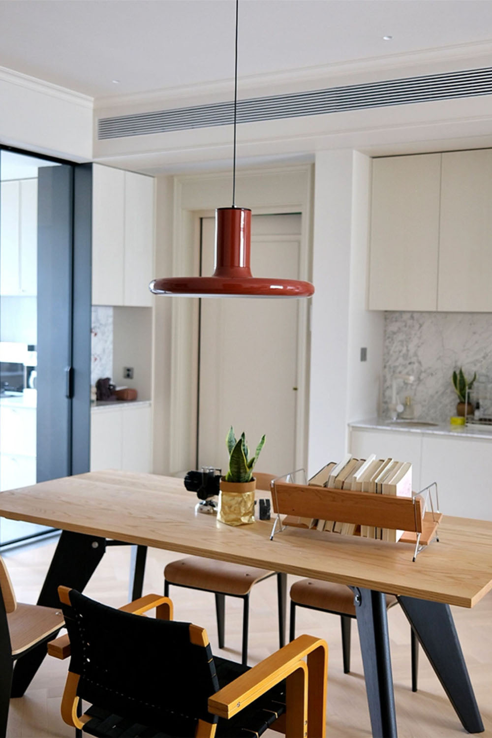 French Retro Nordic UFO Pendant Lamp - view 14 | vexalamps