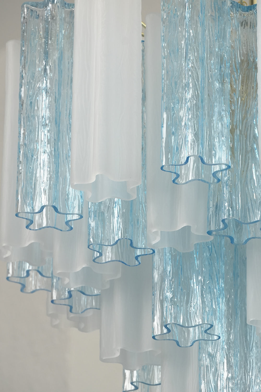 Glacier Ice Glass Chandelier | detail | Samu  Lamp