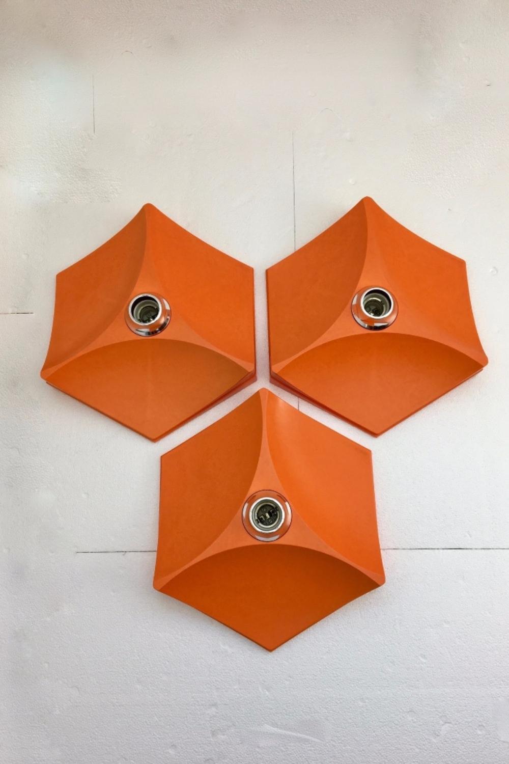 Hoffmeister Space age Wall Lamp - vexalamps
