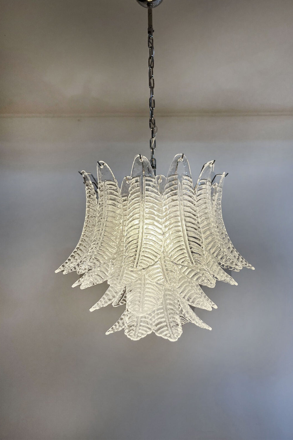 Italian Art Leaf Chandelier - view 15 | vexalamps