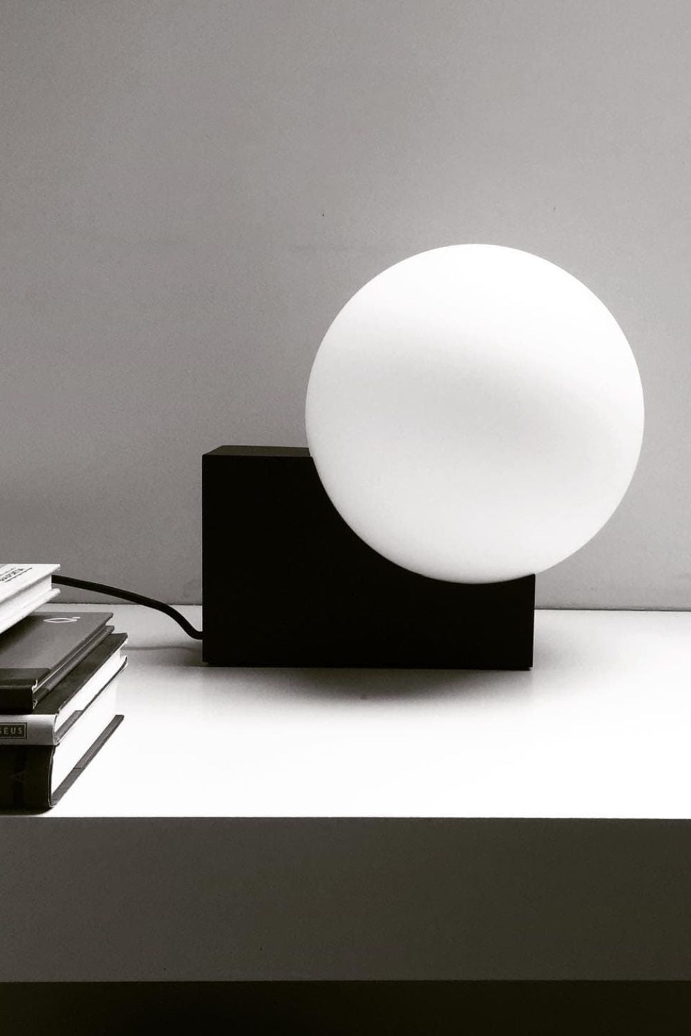 Journey SHY1 Table Lamp - view 8 | vexalamps
