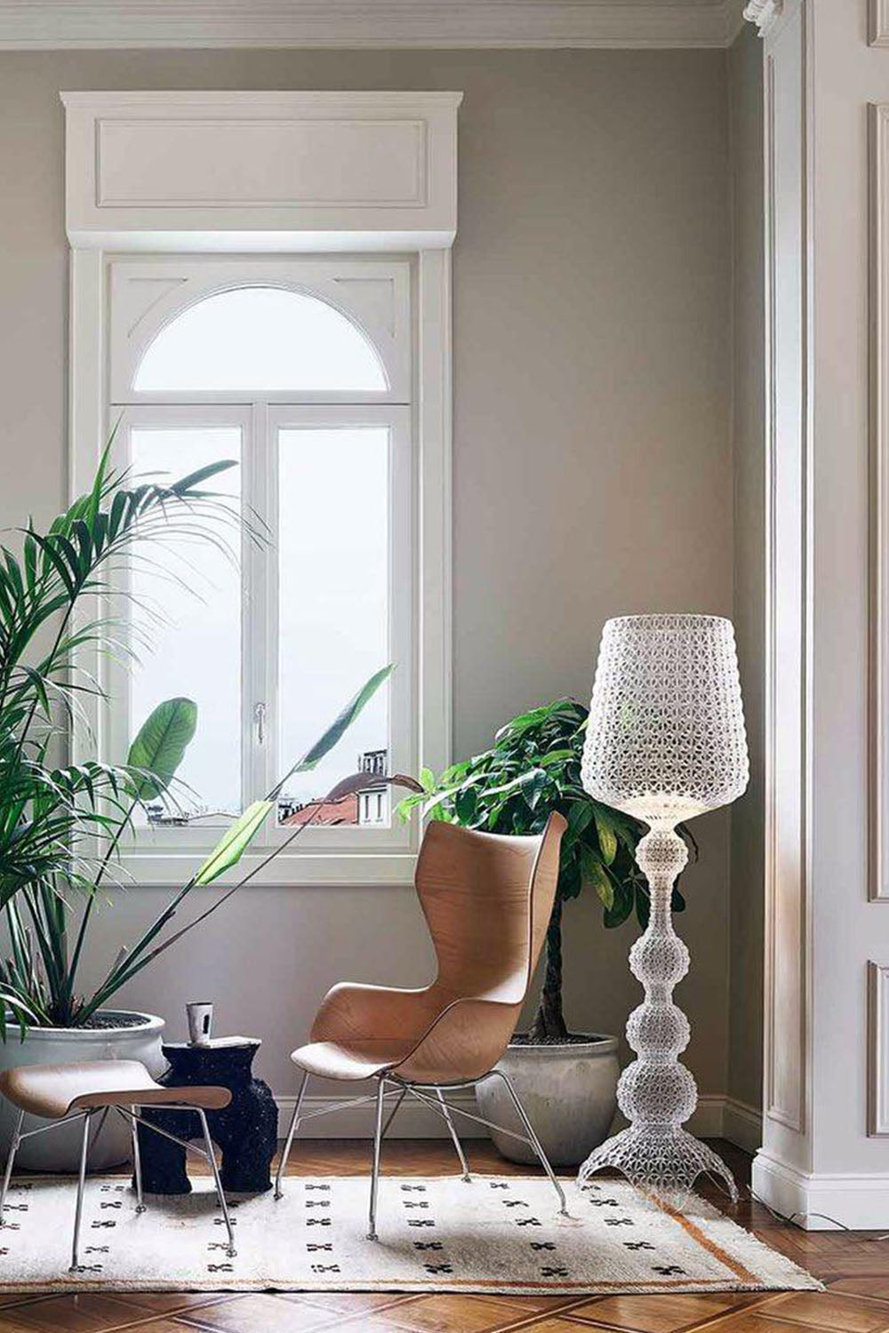 Kabuki Floor Lamp - view 7 | vexalamps