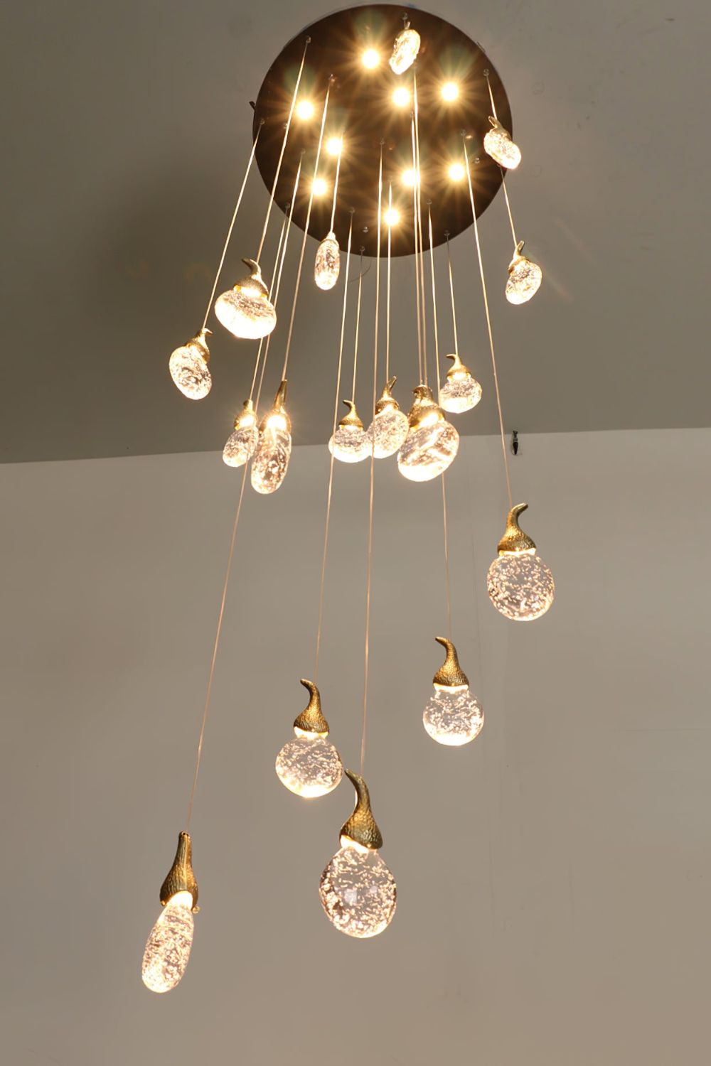 Leo Bubble Chandelier - vexalamps
