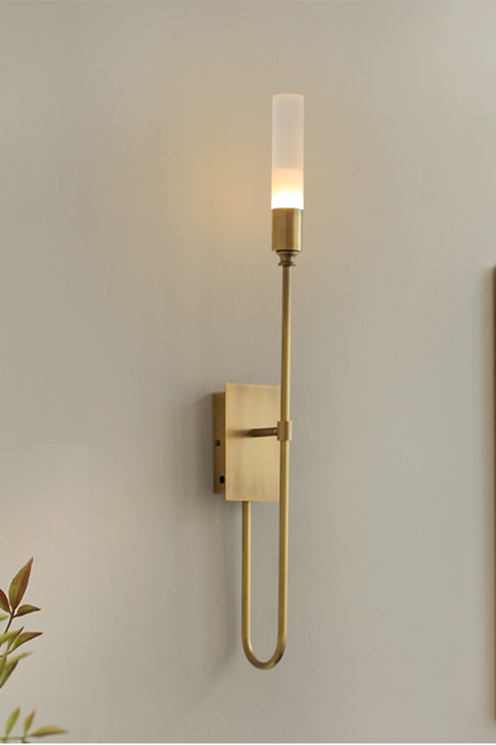 Lisse 2 Wall Light - view 13 | vexalamps