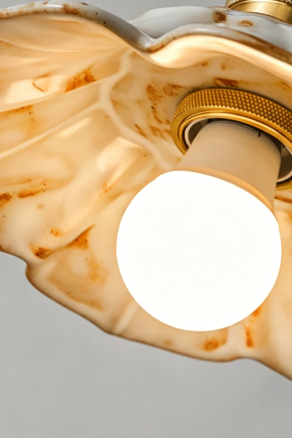 Lotus Ceramic Wood  Pendant Light | detail | Samu  Lamp