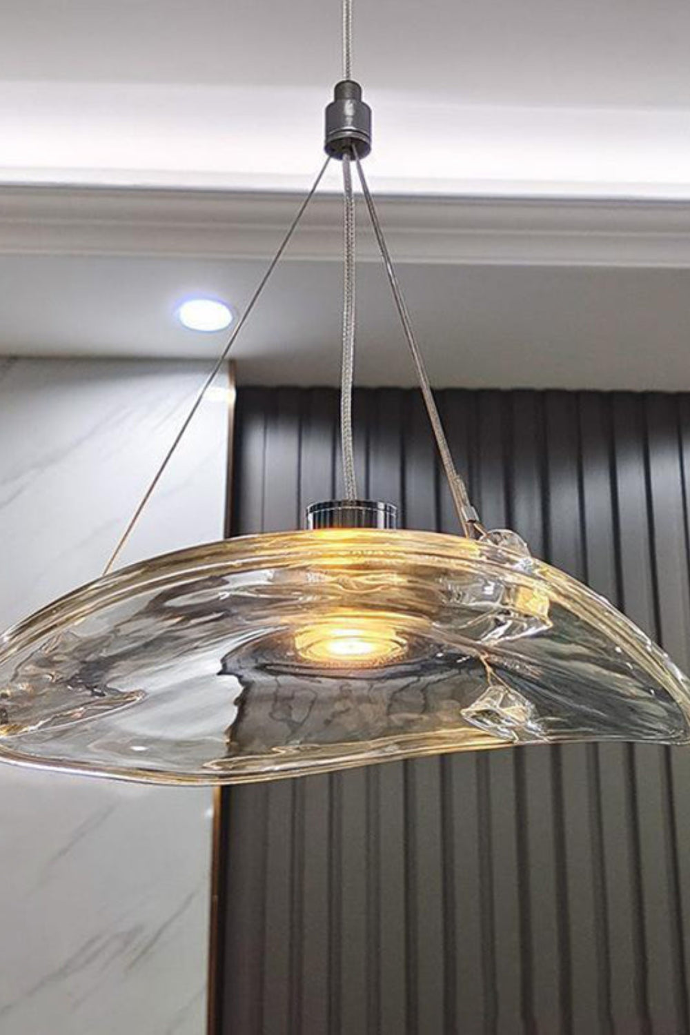 Manta Pendant Light - vexalamps