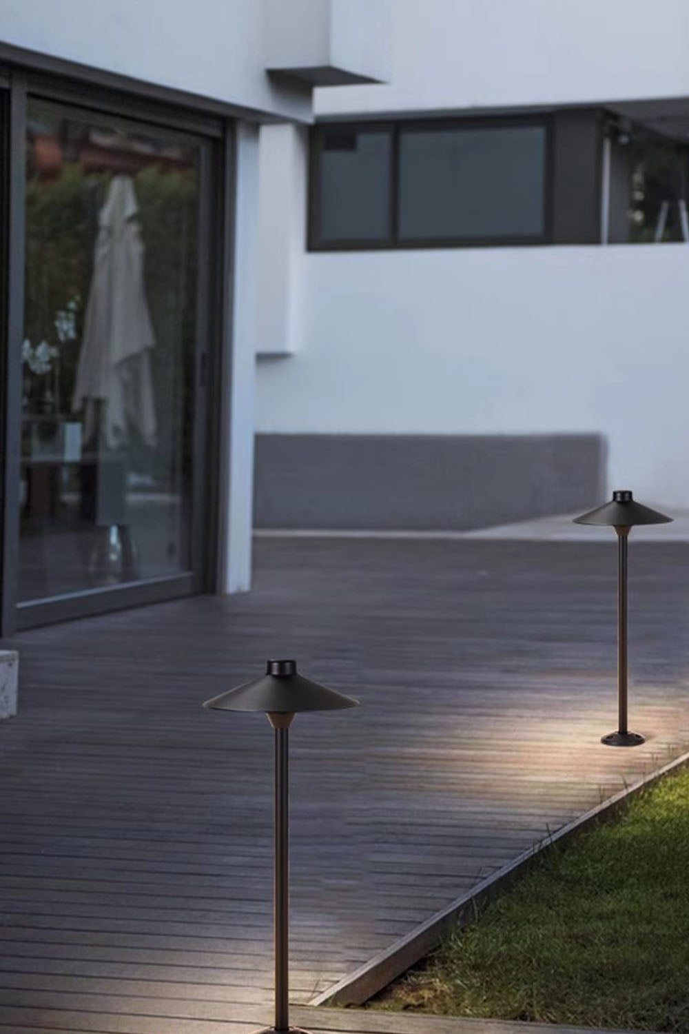 Mushroom Acrylic Outdoor Floor Lamp - view 11 | vexalamps