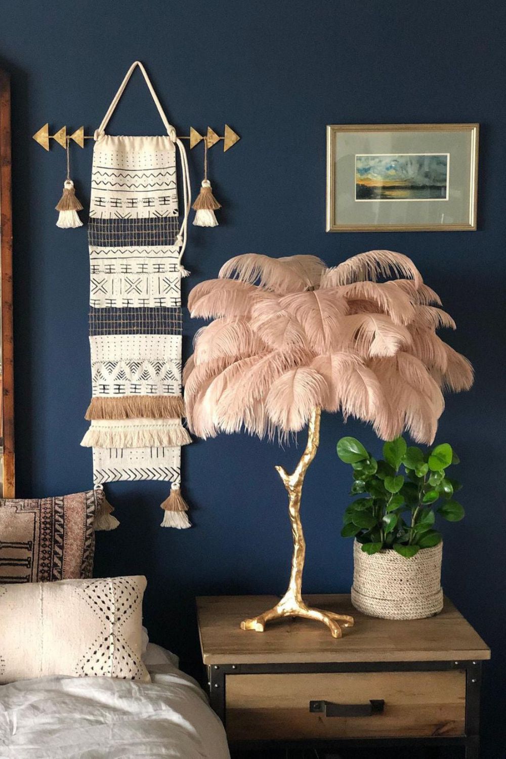 Ostrich Feather Table Lamp - vexalamps
