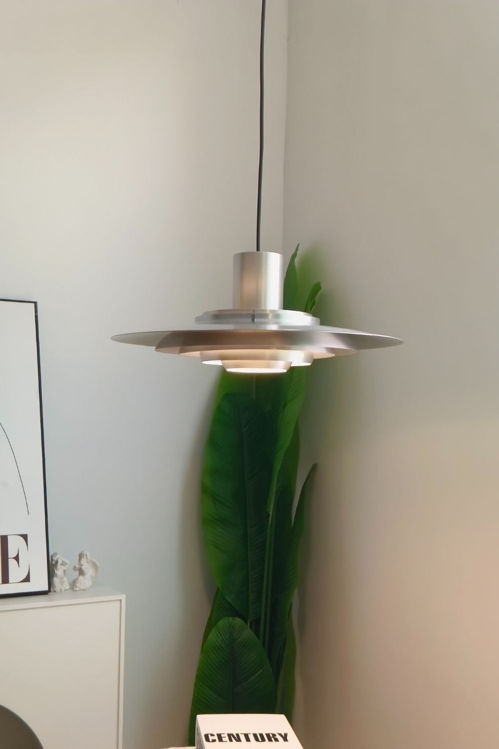 P376 Pendant Light - view 5 | vexalamps