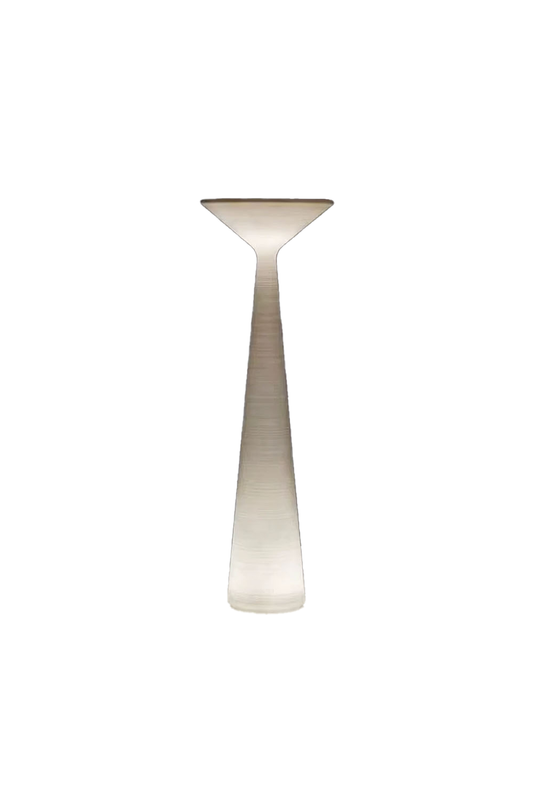 Plust Outdoor Floor Lamp | vexalamps