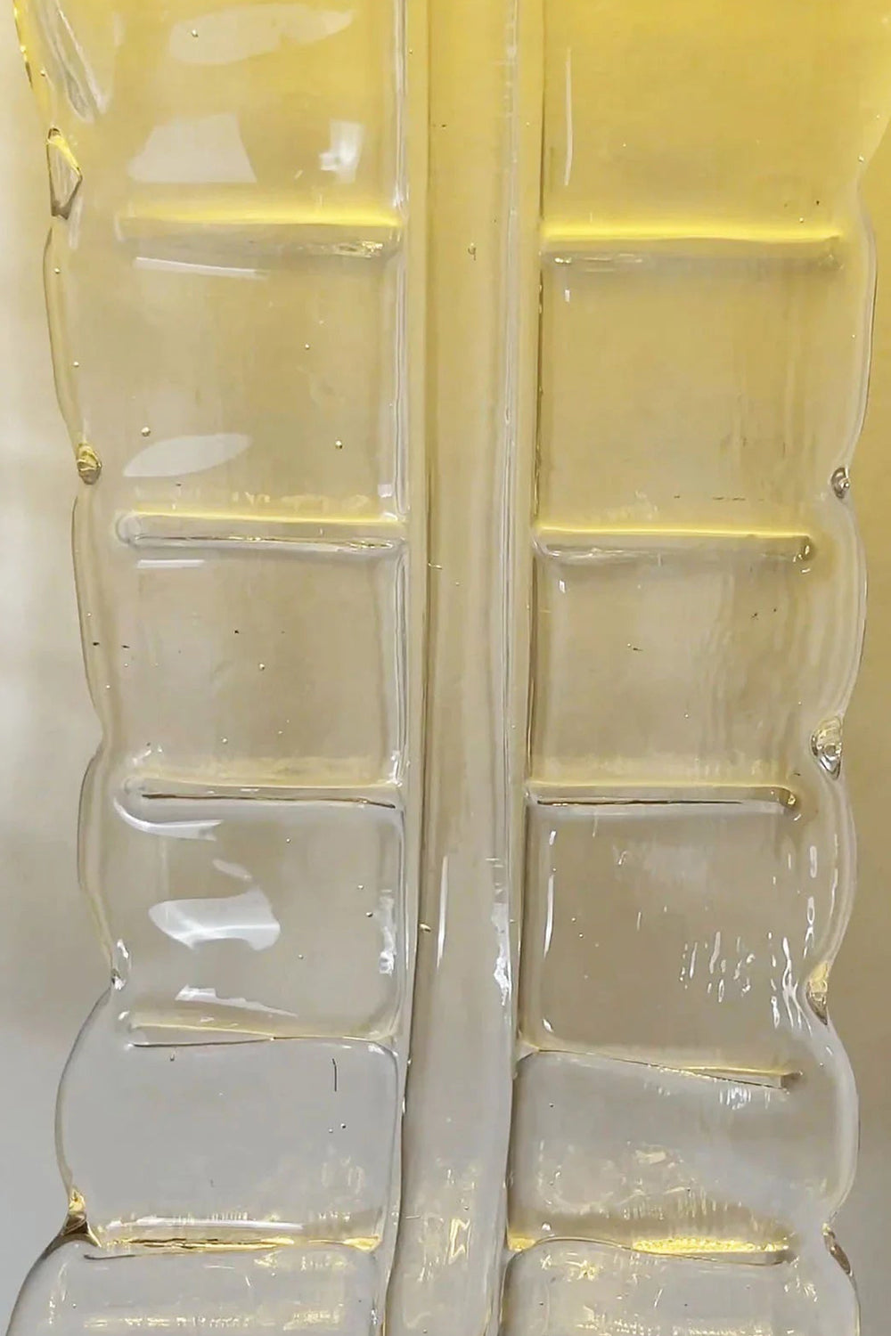 Ribbed Glass Ribbon Wall Light |Glass detail | vexa lamps