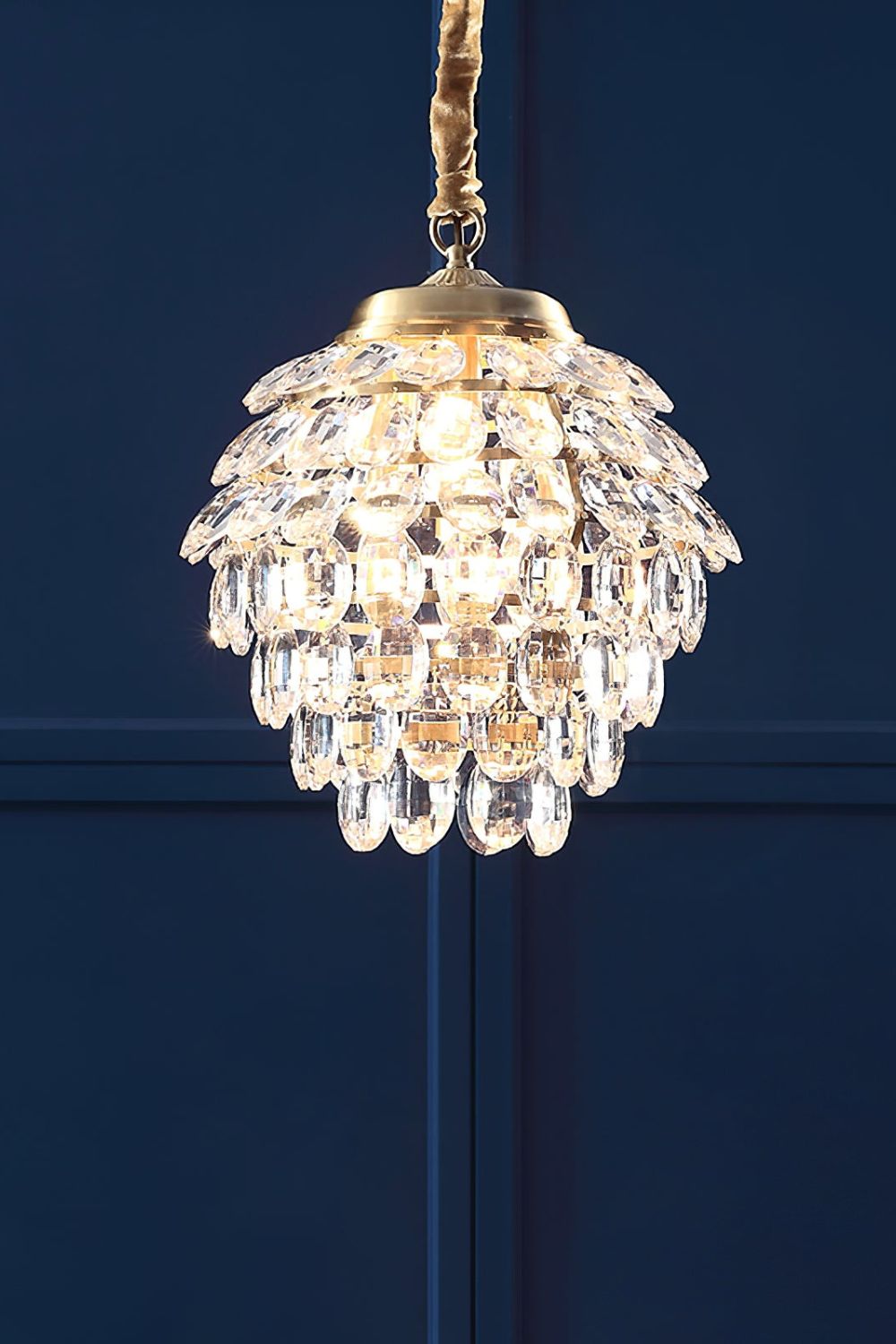 Roxanne Crystal Pendant Light - vexalamps