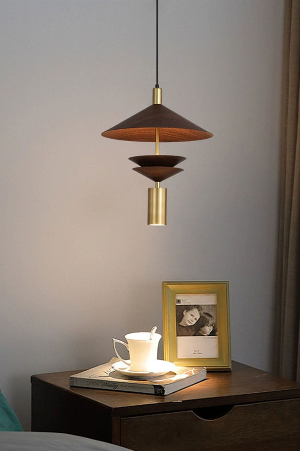 Simple UFO Pendant Lamp - view 2 | vexalamps
