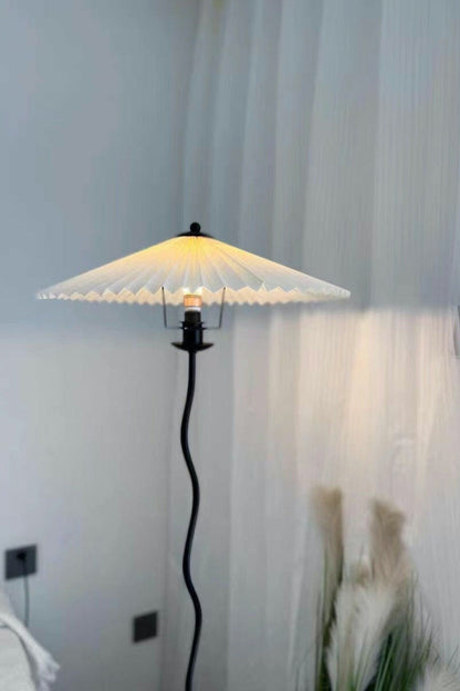Squiggle Floor Lamp - vexalamps
