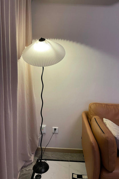 Squiggle Floor Lamp - vexalamps