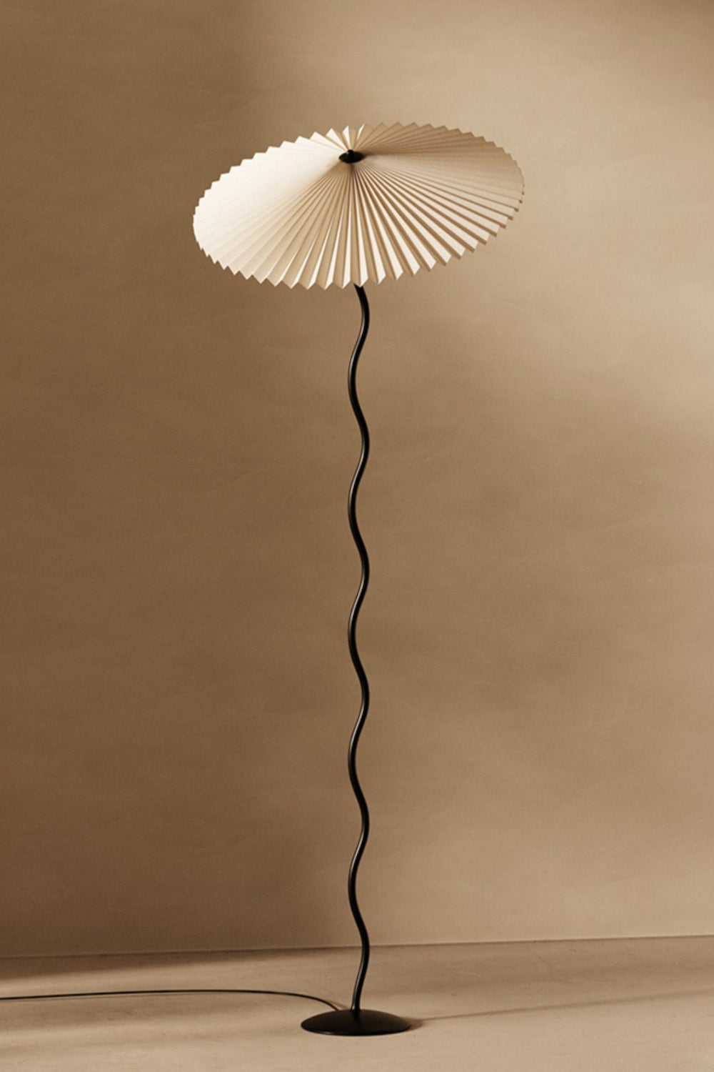 Squiggle Floor Lamp - vexalamps