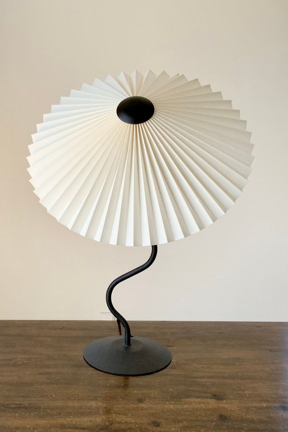 Squiggle Table lamp - vexalamps