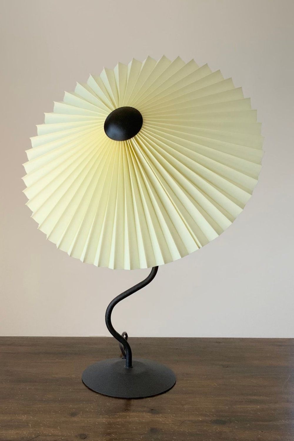 Squiggle Table lamp - vexalamps