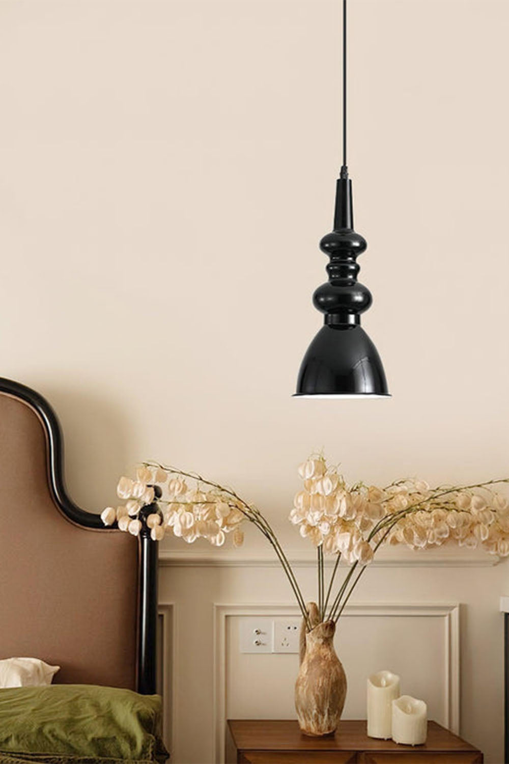 Svelte Noir Pendant Light - view 4 | vexalamps