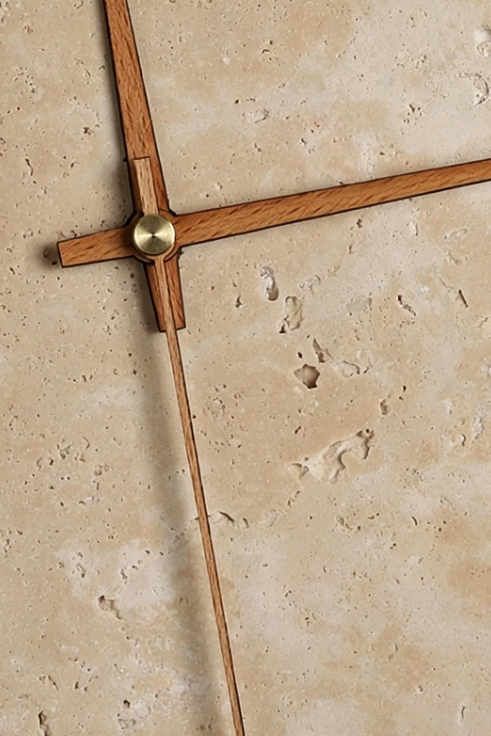 Temporal Epoch Detail | Wood, Travertine | Close-up of the wooden hands and central hardware | vexa lamps