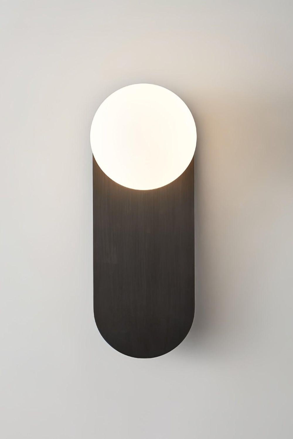 Flat Base Globe Sconce - vexalamps