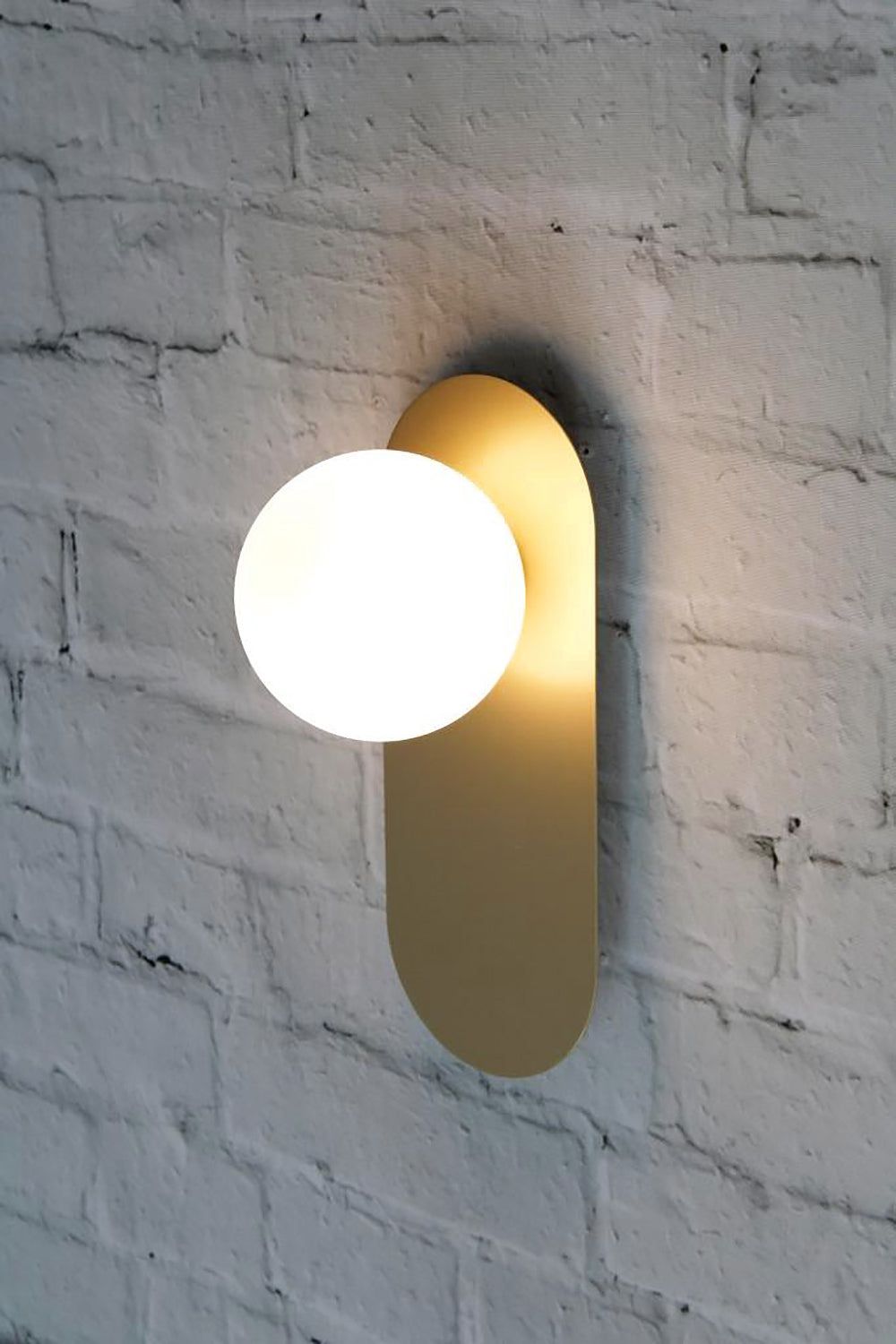 Flat Base Globe Sconce - vexalamps