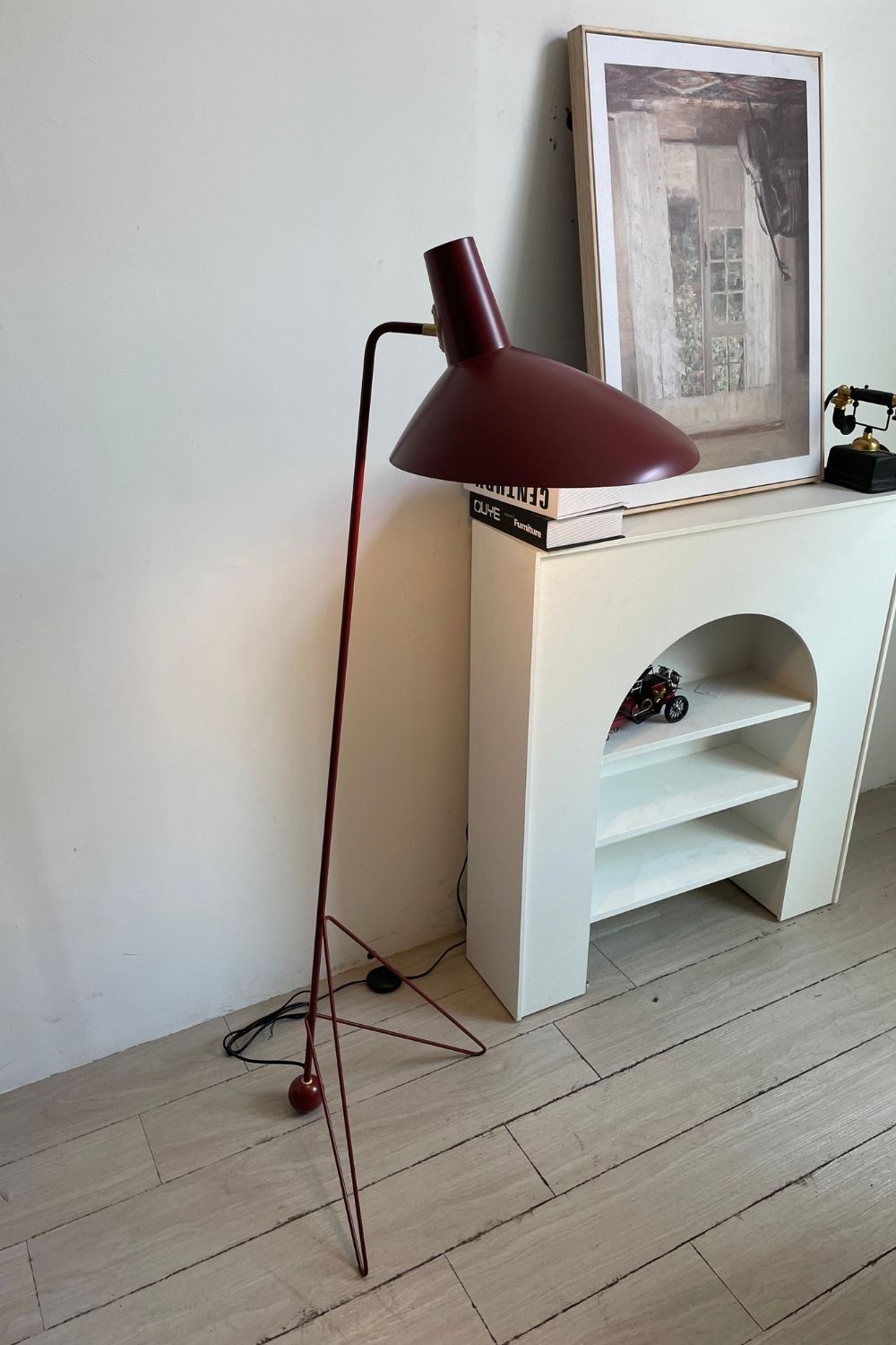Tripod HM8 Floor lamp - view 6 | vexalamps