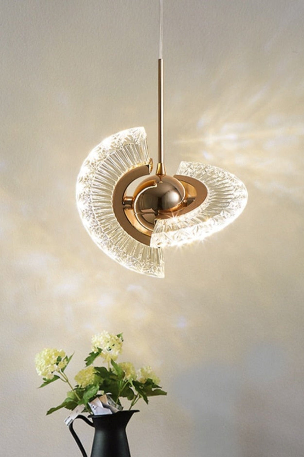 UFO Acrylic Pendant Light - vexalamps