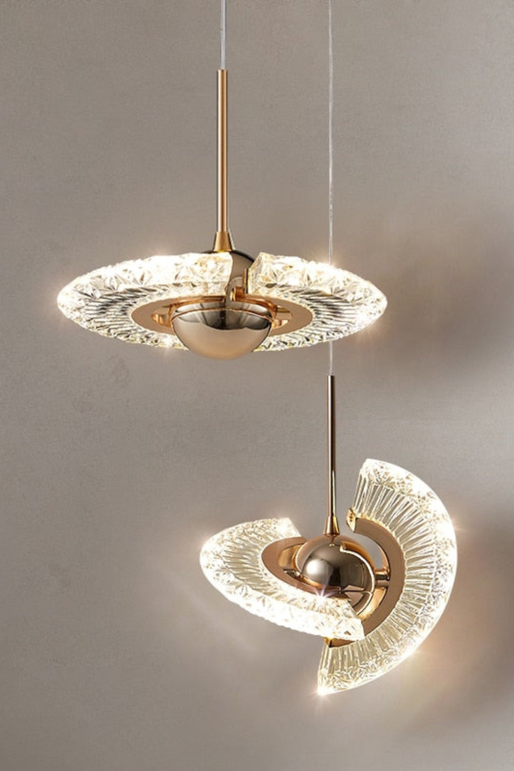 UFO Acrylic Pendant Light - vexalamps