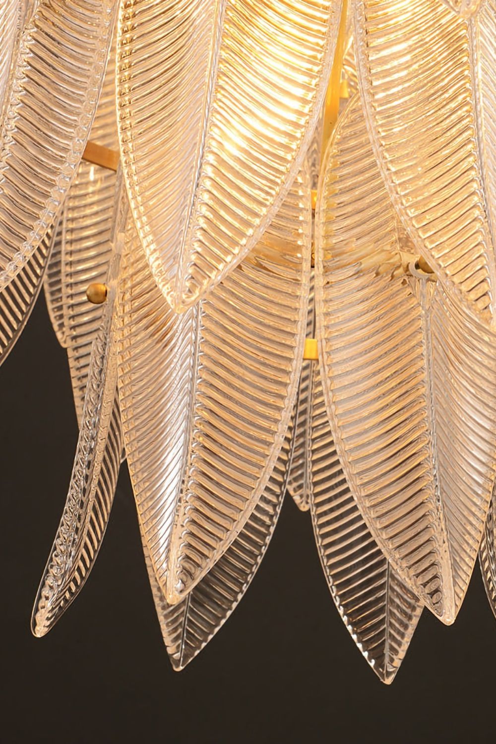 Glass Feathers Chandelier - vexalamps